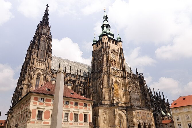 Prague Castle: Admission Ticket With Bus Transfer And Audioguide - Starting at Maiselova 5 in Prague’s Old Town