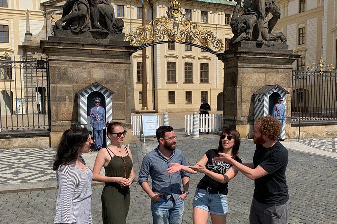 Prague Castle and Pubs Tour with Drinks Included - Prague Castle from the outside