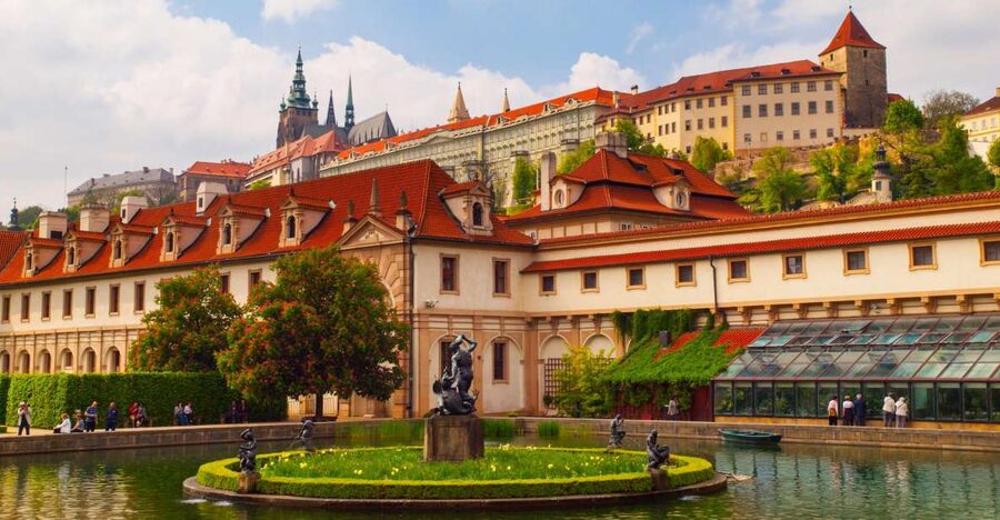Prague Castle & Castle District: 2-Hour Guided Tour - What the guides add