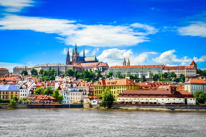 Prague: Castle Entry Ticket with Guide and River Cruise - Key points to know before booking