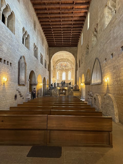 Prague Castle Interiors & Changing of the Guard-Small group - St. George’s Basilica and the older Castle
