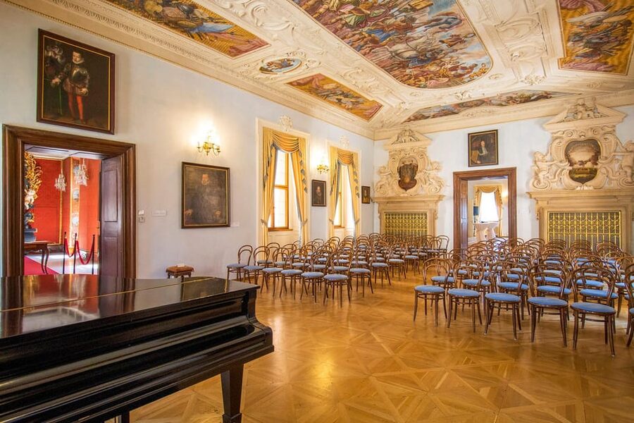 Prague Castle: Midday Classical Concert at Lobkowicz Palace - Why this one-hour concert works so well in Prague