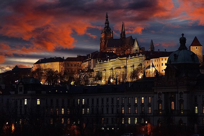 Prague Castle: Private fairytale walking tour - Prague Castle is a town within a town