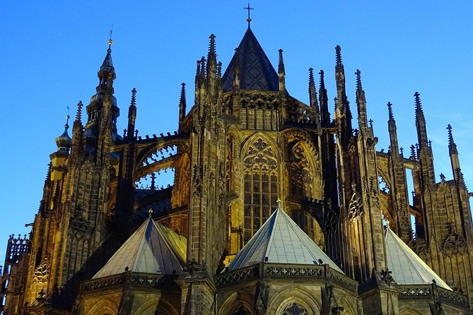 Prague Castle: Private fairytale walking tour - Meeting at your hotel and using Prague trams