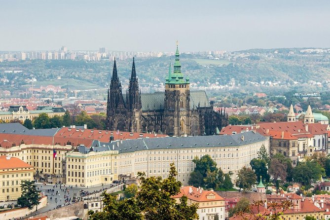 Prague Castle: Private fairytale walking tour - A personal guide changes the pace