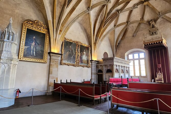 Prague Castle Private Walking Tour - The Old Royal Palace and Czech state ceremony