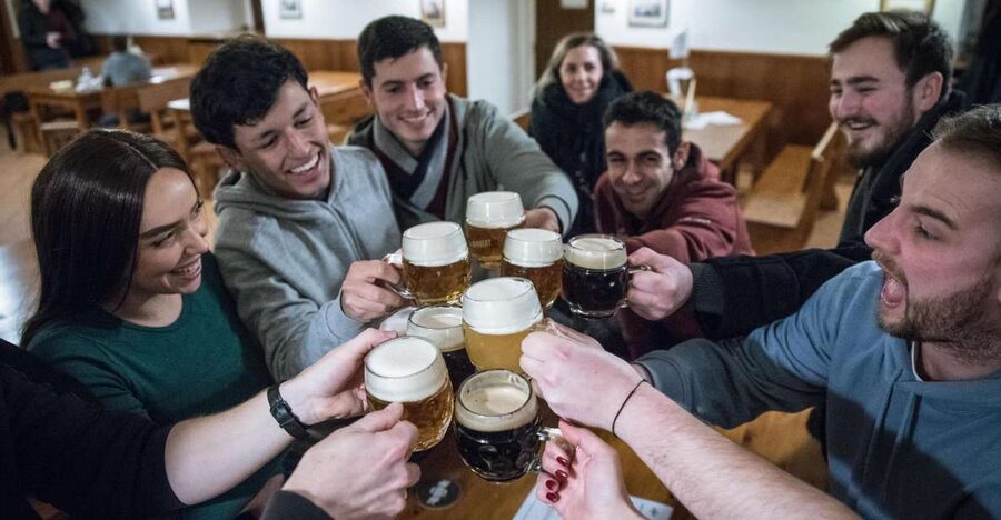 Prague: Castle Side Breweries & Pubs Guided Walking Tour - The guide makes the difference