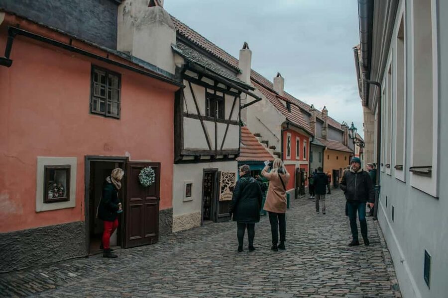 Prague Castle St. Vitus Cathedral, Royal Palace, St. George's Basilica - What the $41 price really covers