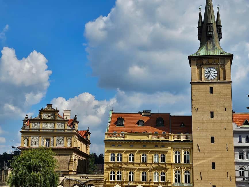 Prague Castle tour - St. Vitus Cathedral, the main event