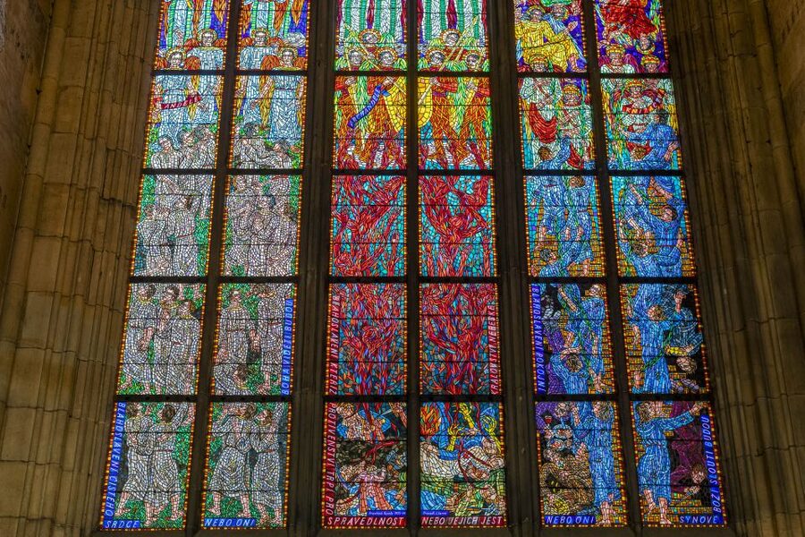 Prague: Castle Tour with Local Guide and Entry Ticket - St. Vitus Cathedral and its best details