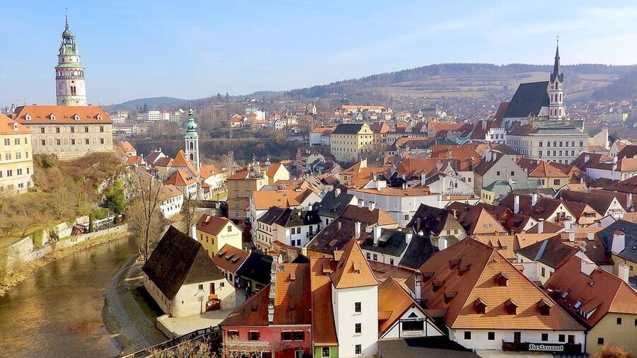Prague: Cesky Krumlov Private Day Tour - Walking through Cesky Krumlov’s old town