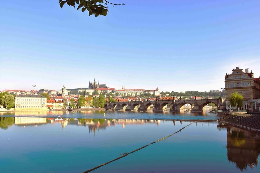 Prague: Charles Bridge Audio Guide with Tower Entry Ticket - Planning your day around Maiselova Street