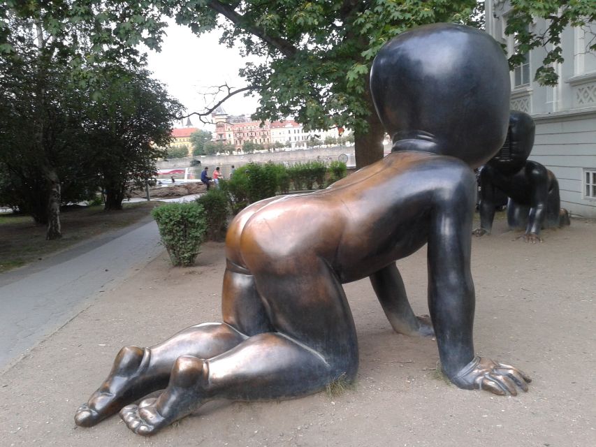 Prague City: 1-Hour Orientation Tour by Bus - Five things to know before you book