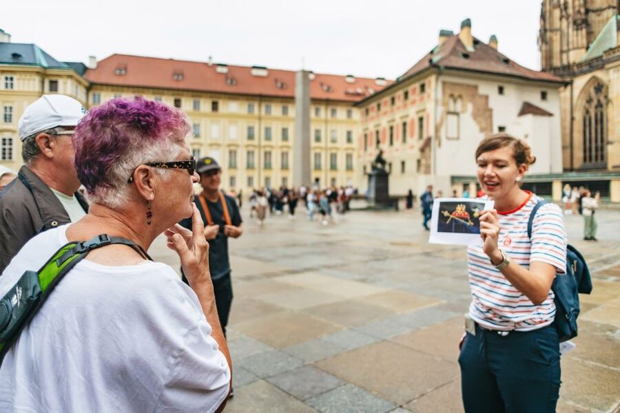 Prague: City Highlights By Bus, Boat, and on Foot - What the $27 price really buys you