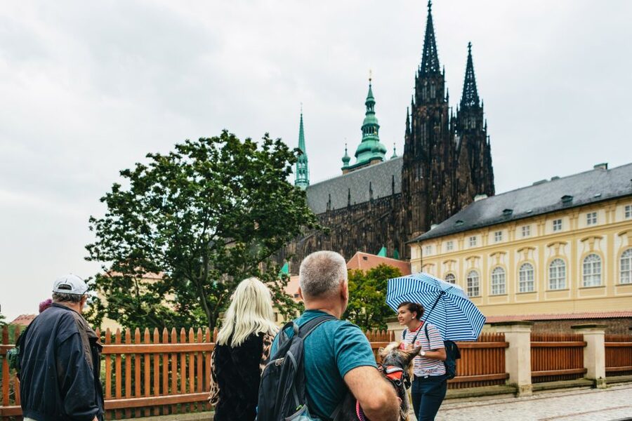Prague: City Highlights By Bus, Boat, and on Foot - The guides make or break the day