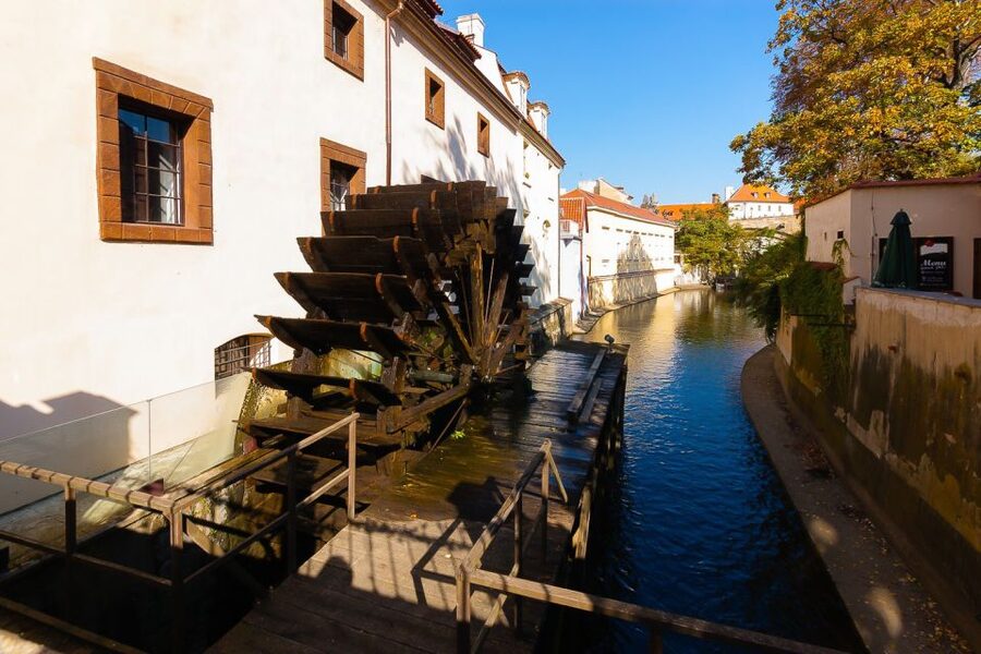 Prague: City Highlights Private Walking Tour - Lesser Town: a change of mood below the castle