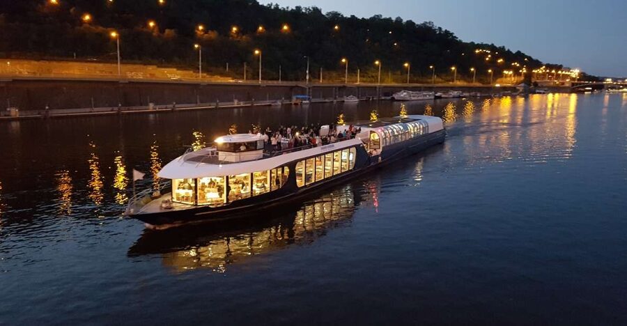 Prague: City Tour and Dinner Cruise with Hotel Pickup - Price and practical value at $109
