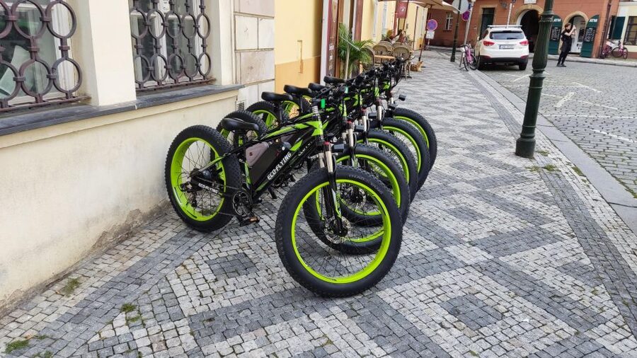 Prague: City Viewpoints Tour by Electric Fat Bike - Key points at a glance