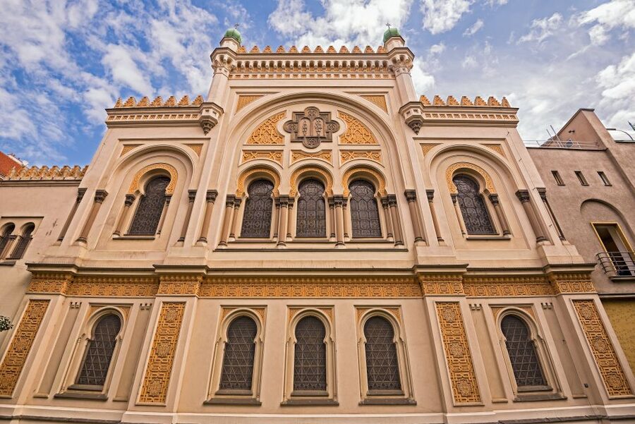 Prague: Classical Concert in the Spanish Synagogue - Strings, trumpet, and soprano