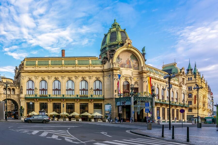 Prague: Classical Concerts at Smetana Hall, Municipal House - Choosing gala opera and ballet