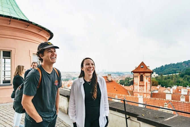 Prague Combo: Castle Guided Tour, Bus and Optional Boat - Golden Lane and the tour’s awkward ending