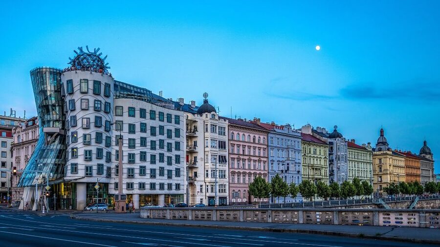 Prague Complete Tour in Spanish & Lunch, Tickets - The Jewish Quarter and New Town in context