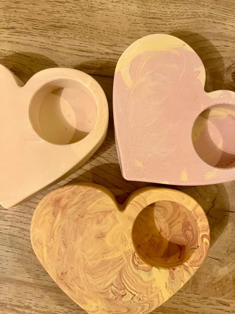 Prague: Craft your unique tea-candle holder set - Demolding, finishing, and sealing the holder