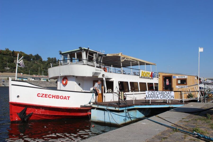 Prague Cruise: 1-Hour on the River Vltava - Is $17 fair for one hour on the Vltava?