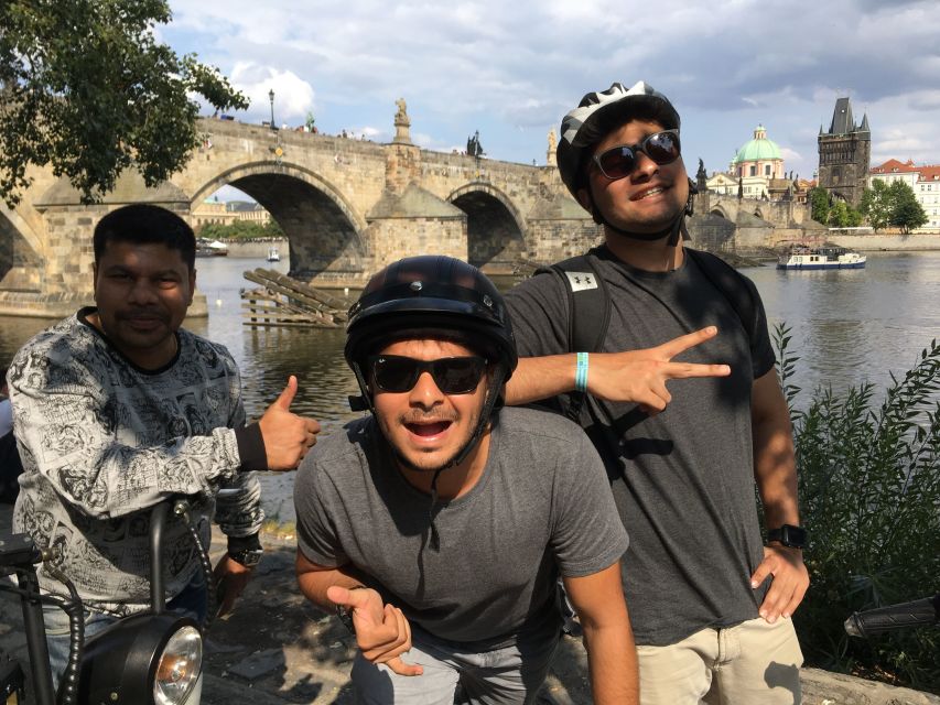 Prague: Electric Scooter & Cruiser Fat eBike Rental - Weather, clothing, and comfort