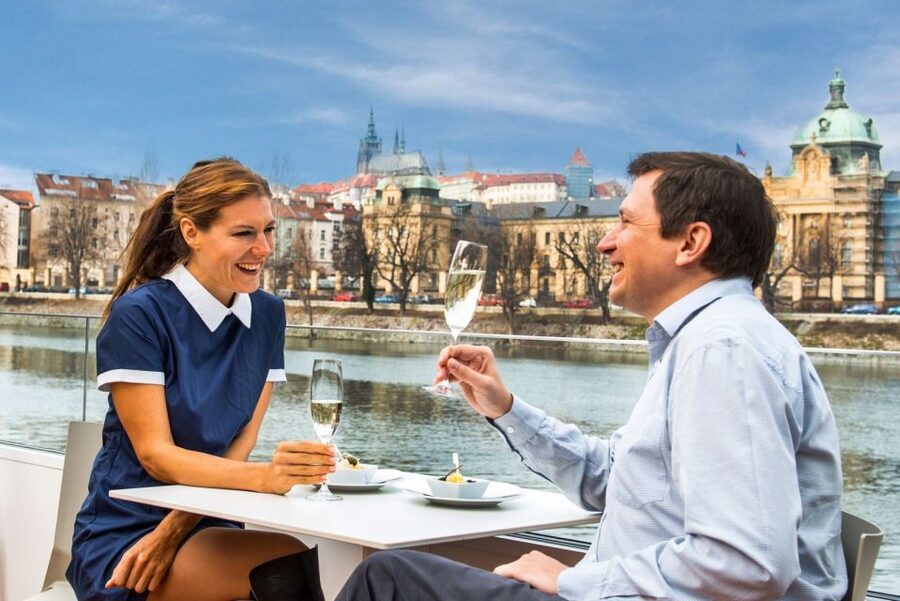 Prague: Evening Vltava River Eco Cruise with Prosecco - Prague Castle from the river