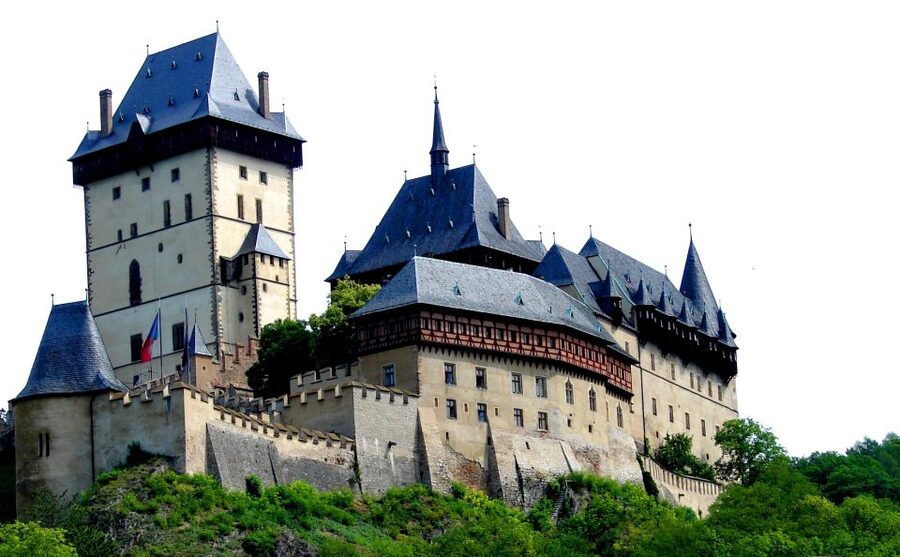 Prague: Fairytale Karlstejn Castle in Retro-Style Car - Who gets the best value from $665
