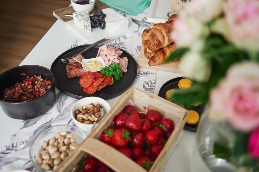 Prague: Farmers Market and Brunch Class with Celebrity Chef - Who will enjoy this morning most?