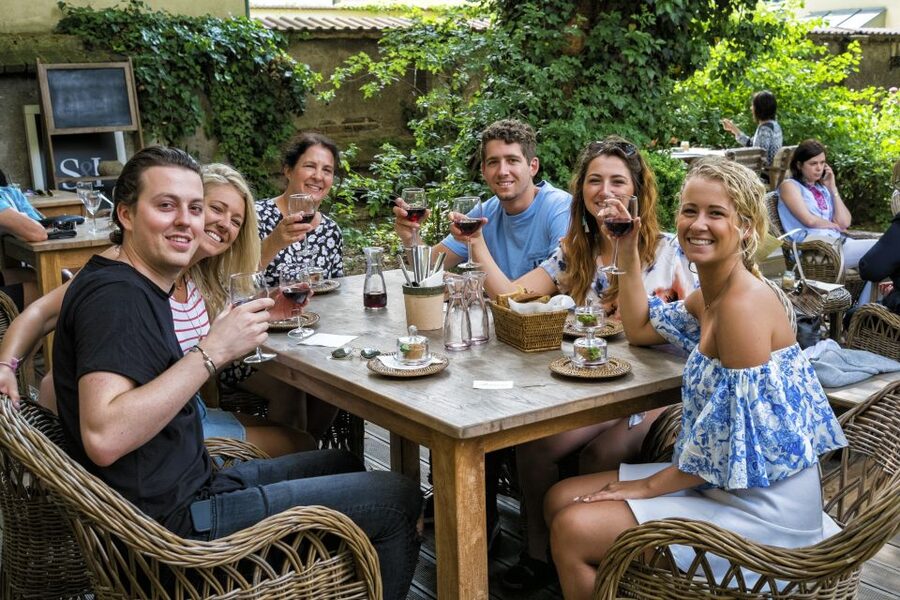 Prague: Food and Beer Guided Walking Tour with Tastings - A food tour that also gives you your Prague bearings