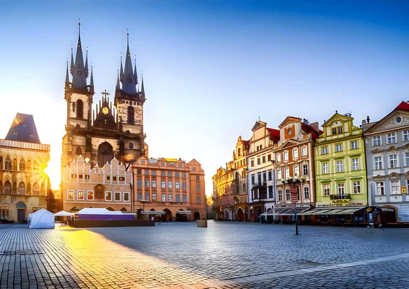 Prague: Full-Day Guided Tour of Prague in a Small-Group - Key points to know before booking