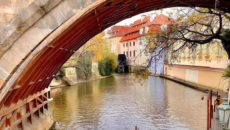 Prague: Full-Day Guided Tour of Prague in a Small-Group - Lunch with room to choose