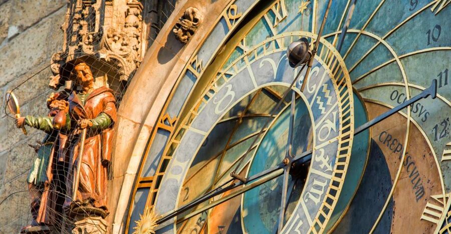 Prague: Full-Day Old Town, River Cruise & Prague Castle Tour - One day, three ways to see Prague