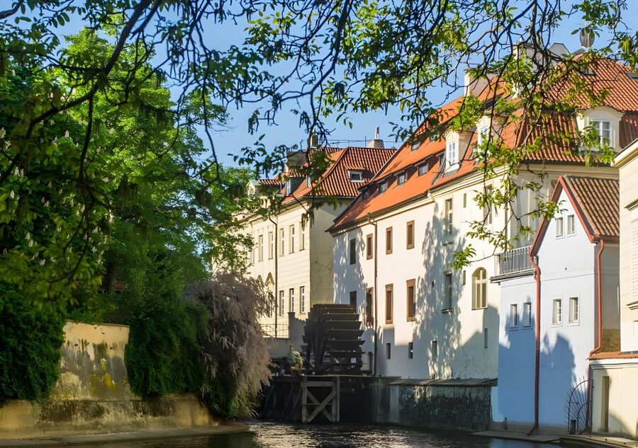 Prague: Full-Day Private Tour of Prague - 5 hours - Seeing Prague through a local guide