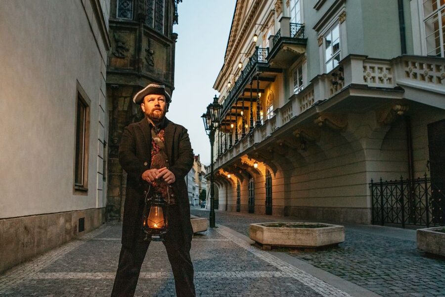 Prague: Ghosts and Legends Nighttime Guided Walking Tour - Group size and hearing the guide