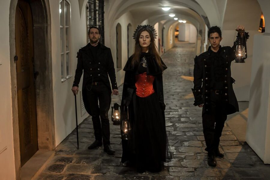 Prague: Ghosts and Legends Nighttime Guided Walking Tour - Timing, weather, and what to wear