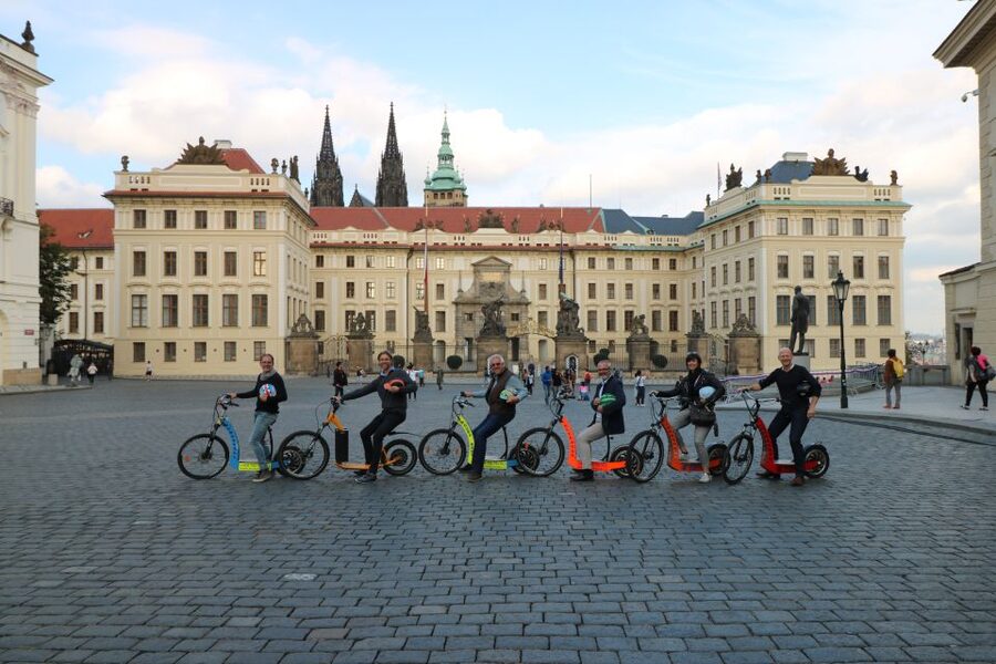 Prague: Grand e-Scooter Guided Tour - Old Town Square and the Jewish quarter