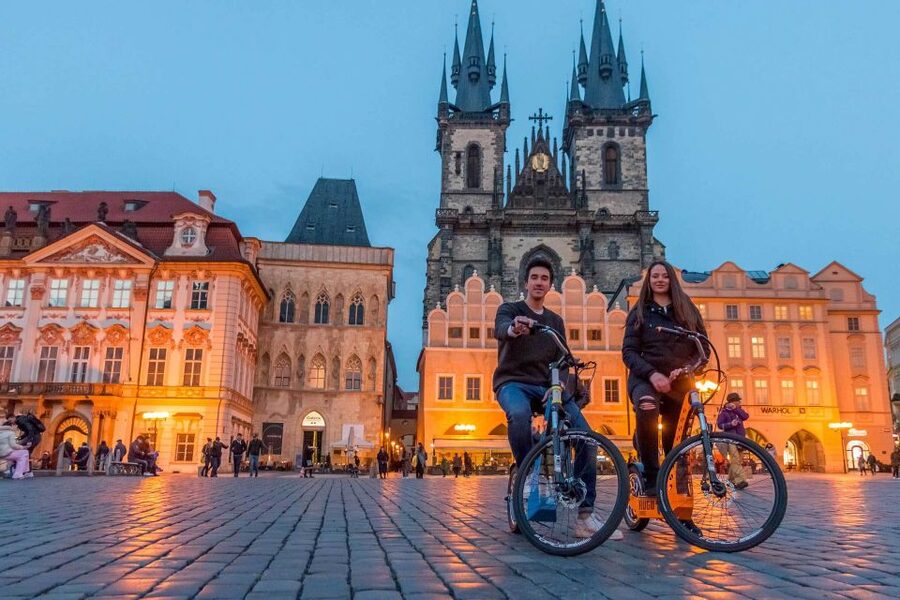 Prague: Grand Segway and eScooter Live Guided City Tour - Old Town Square to the Vltava riverfront
