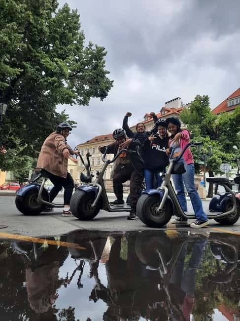 Prague: Guided Fat Tire e-Scooter Tour - Choosing an e-scooter or e-bike