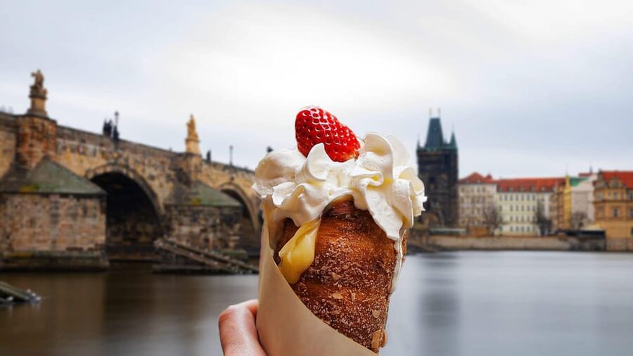 Prague: Guided Street Food Walking Tour - Starting at Vodičkova 9 and finding the right pace