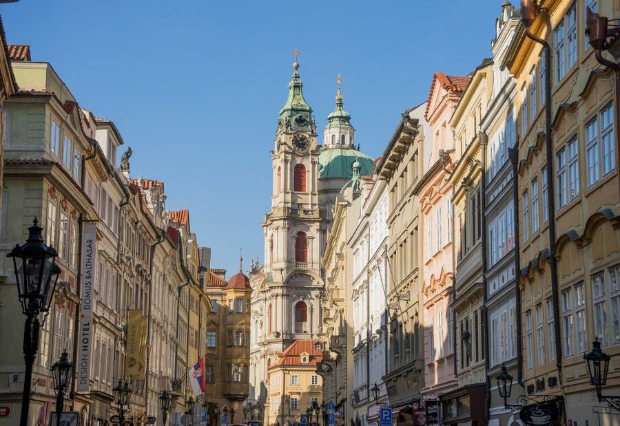 Prague: Guided Walking Tour of Prague's Jewish Quarter - Klausen Synagogue and the Ceremonial Hall