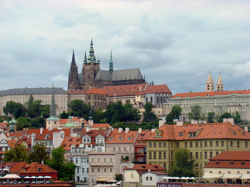 Prague: Highlights of Prague Private Half-Day Tour by Car - Malá Strana and Kampa Island on foot