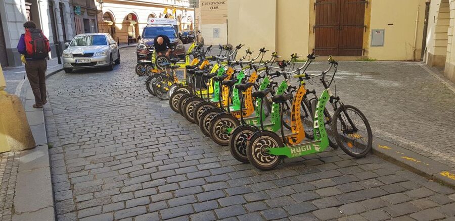 Prague: Highlights Tour on e-Scooter or eBike - The Jewish Quarter and Old Town finish