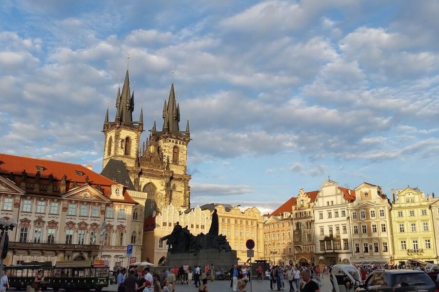 Prague: Historic City Center Bus Tour with Top Sights - Why this bus tour works as a first look at Prague