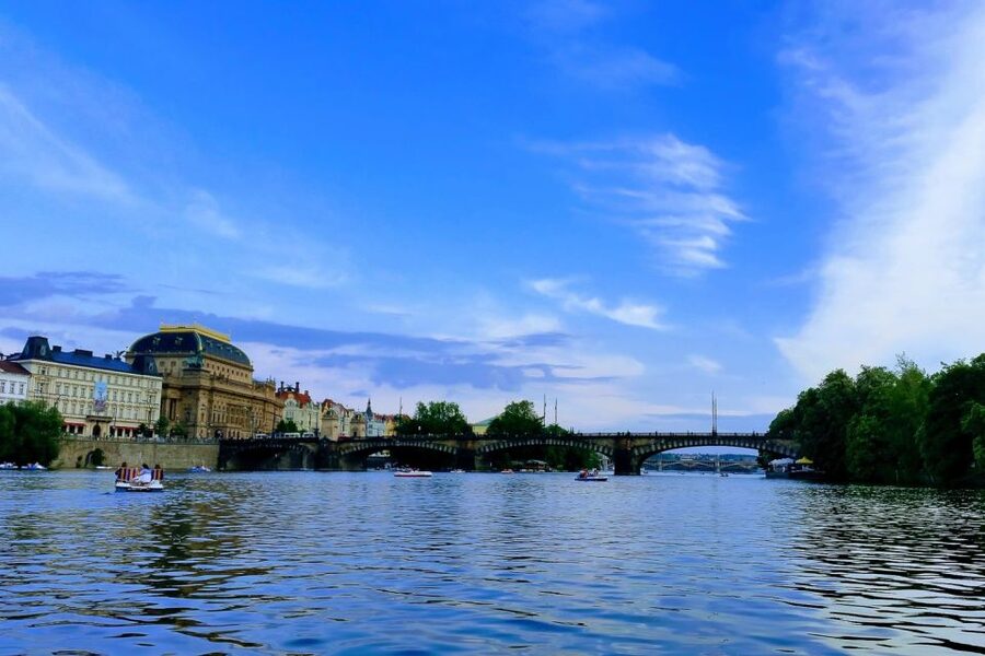Prague: Historic City Center Bus Tour with Top Sights - Is $20 good value for two hours?