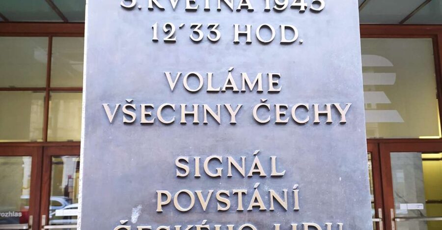 Prague: Historical Walking Tour with Focus on World War 2 - Key points to know before booking