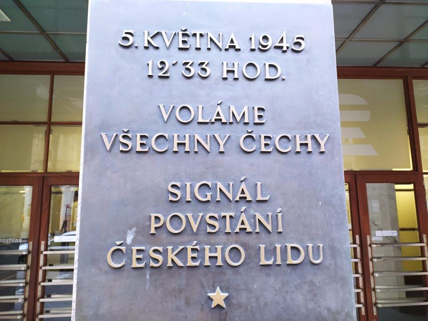 Prague: Historical Walking Tour with Focus on World War 2 - A serious introduction before the walking begins